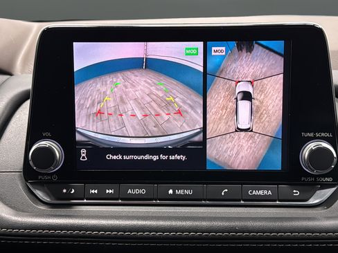 Used 2021 Nissan Rogue SL FWD image 14