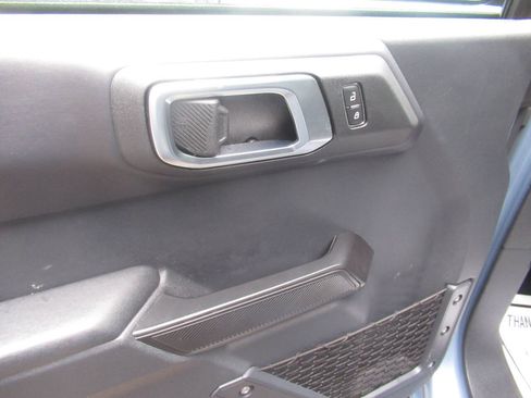 Used 2025 Ford Bronco Badlands AWD/4WD image 16