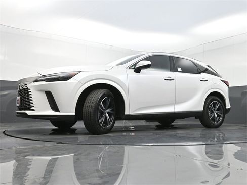 Used 2023 Lexus RX 350h image 27