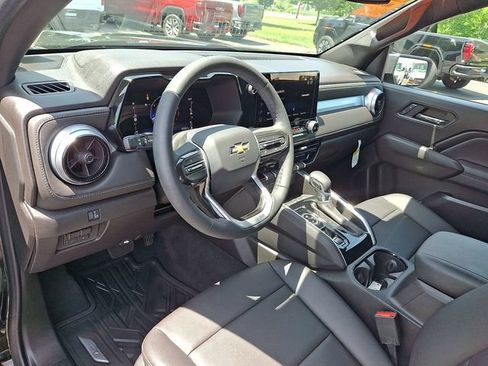 Used 2023 Chevrolet Colorado LT w/ LT Convenience Package III AWD/4WD image 10