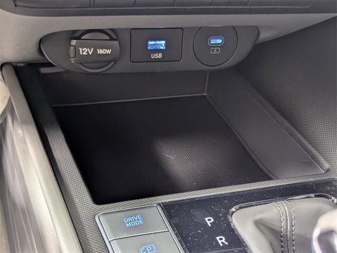 New 2025 Hyundai Elantra SE image 23