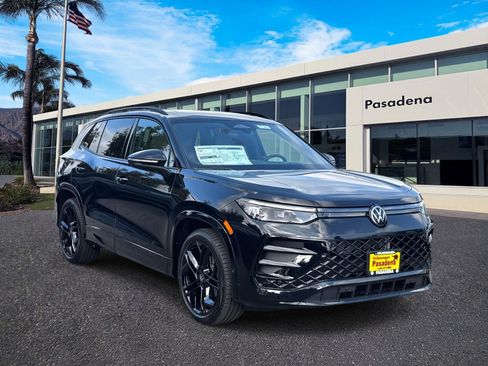 New 2026 Volkswagen Tiguan SE R-Line FWD image 1