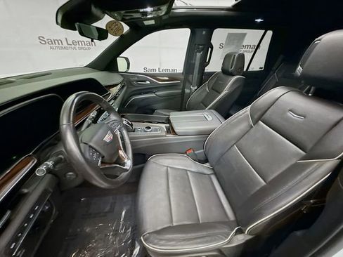 Used 2022 Cadillac Escalade Premium Luxury image 23