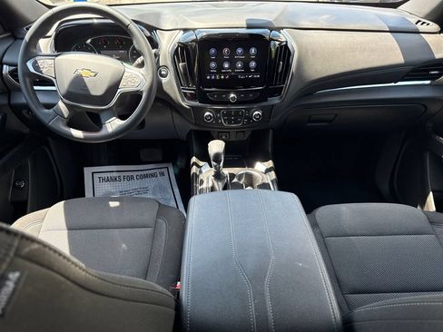 Used 2023 Chevrolet Traverse LT AWD/4WD image 19