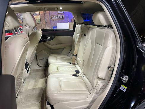 Used 2018 Audi Q7 3.0T Premium Plus AWD/4WD image 28