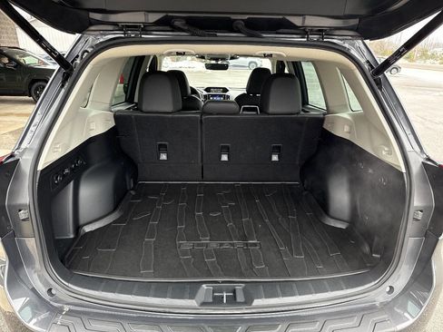 Used 2023 Subaru Forester Limited image 22