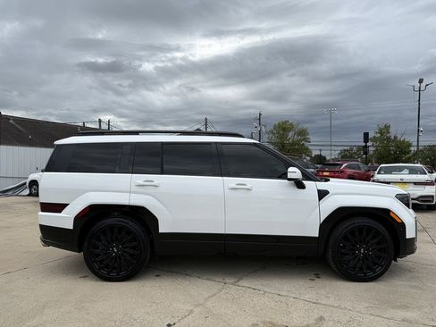 Used 2025 Hyundai Santa Fe Calligraphy image 4