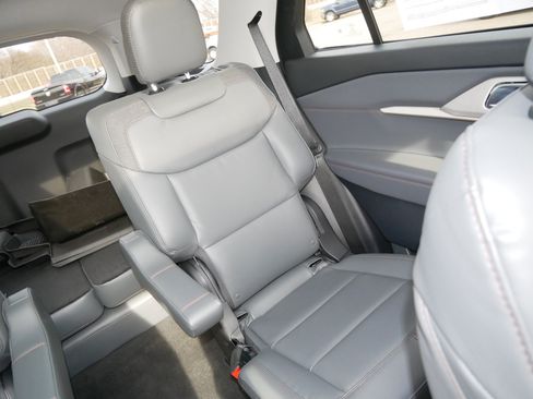 Used 2026 Ford Explorer Active w/ Active Comfort Package image 14