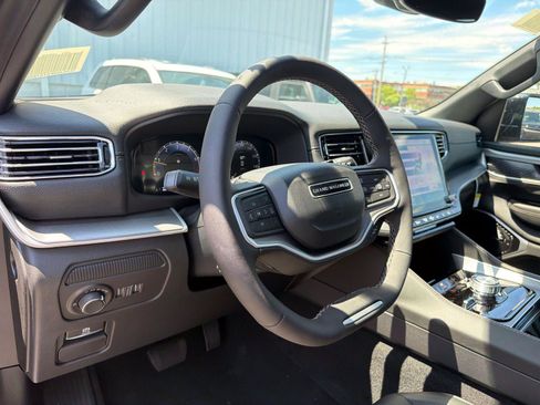 New 2026 Jeep Grand Wagoneer Limited w/ Premium Group II AWD/4WD image 9