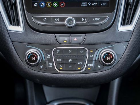 Used 2025 Chevrolet Malibu LT image 24