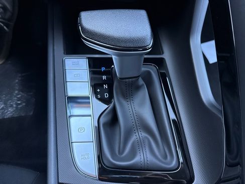 New 2026 Hyundai Elantra Hybrid FWD image 31