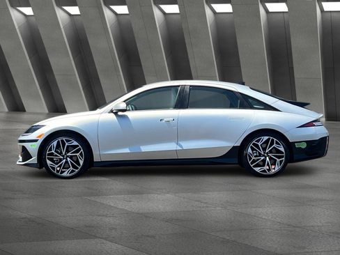 Used 2023 Hyundai Ioniq 6 SEL w/ Cargo Package RWD image 7
