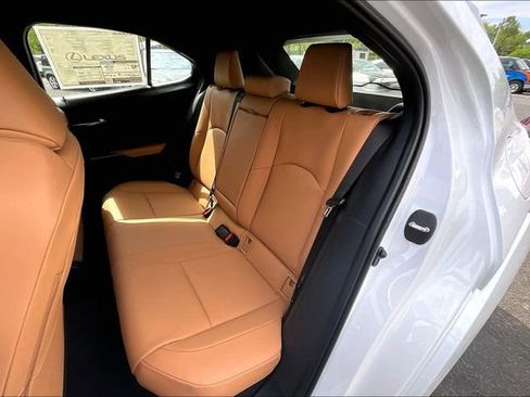 New 2026 Lexus UX 300h AWD image 10