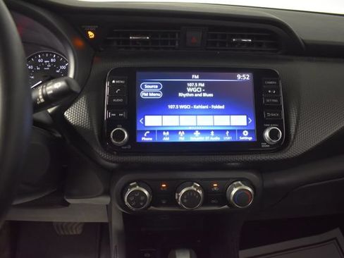 Certified 2024 Nissan Kicks SV FWD image 17