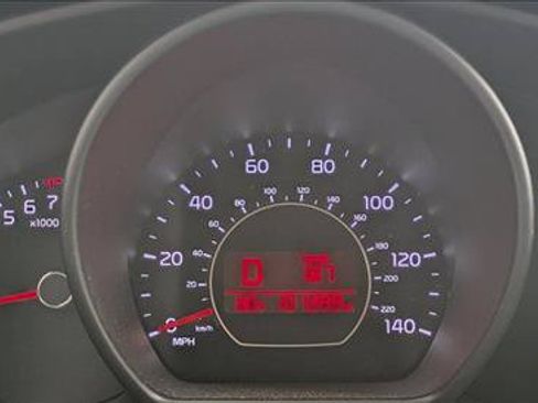 Used 2018 Kia Soul + FWD image 10