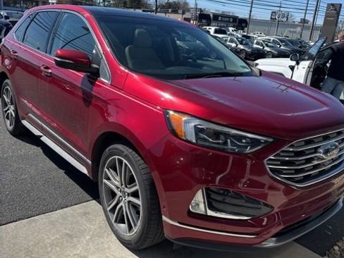Used 2019 Ford Edge Titanium w/ Equipment Group 301A image 14