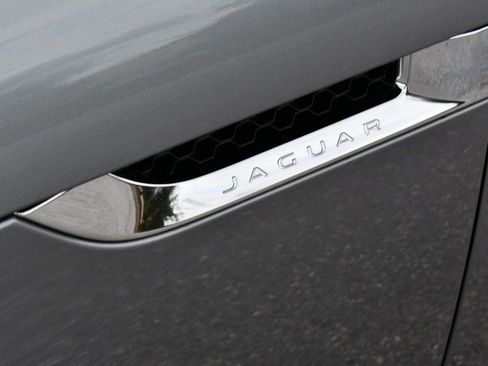 Used 2015 Jaguar F-TYPE Coupe image 60