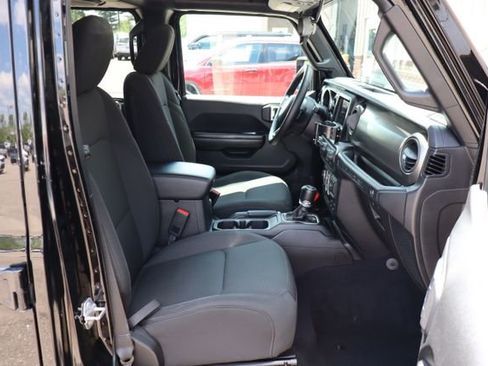 Used 2018 Jeep Wrangler Unlimited Sport S AWD/4WD image 48