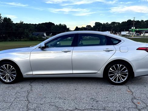 Used 2017 Genesis G80 3.8 RWD image 8