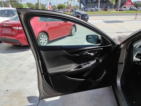 Used 2023 Chevrolet Malibu LT w/ Driver Confidence Package FWD image 10