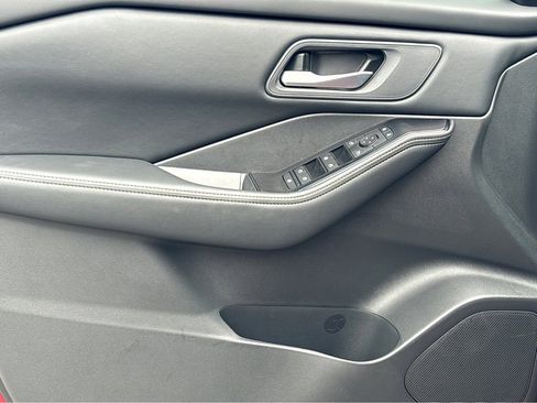 New 2026 Nissan Rogue SV image 22