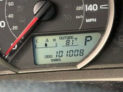 Used 2015 Toyota RAV4 XLE AWD/4WD image 7