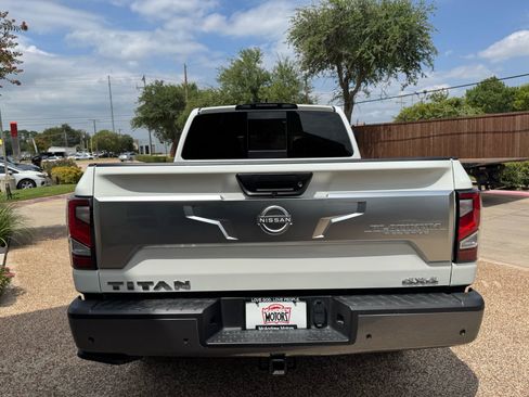 Used 2024 Nissan Titan Platinum Reserve w/ Moonroof Package AWD/4WD image 8