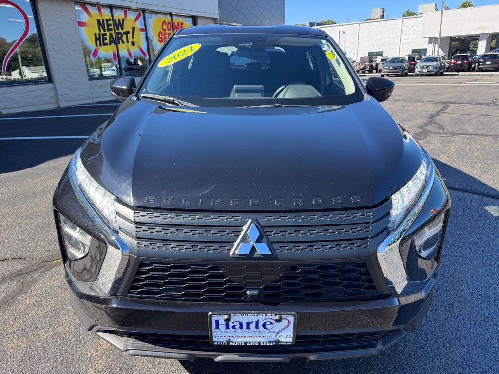 Used 2024 Mitsubishi Eclipse Cross LE AWD/4WD image 2