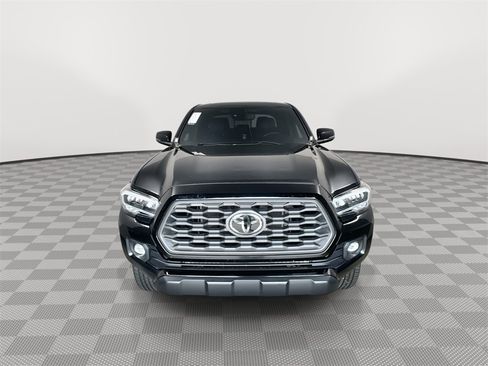 Used 2021 Toyota Tacoma TRD Off-Road image 3