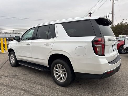 Used 2022 Chevrolet Tahoe LT w/ Luxury Package image 12