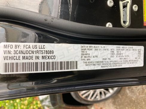 New 2024 Jeep Compass Limited w/ Elite Group image 28