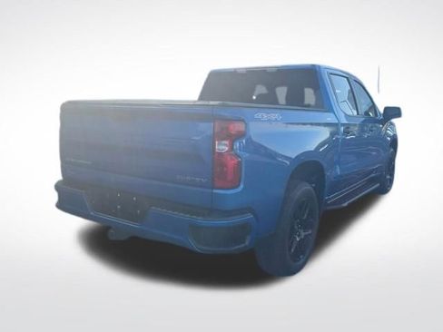 Certified 2022 Chevrolet Silverado 1500 Custom AWD/4WD image 7