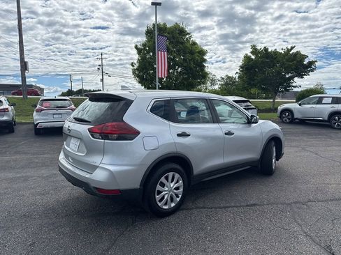 Used 2019 Nissan Rogue S AWD/4WD image 3