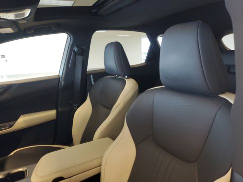 Used 2023 Lexus NX 350h NX 350h Premium image 22