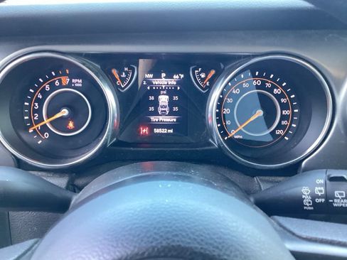 Used 2021 Jeep Wrangler Unlimited Sport AWD/4WD image 16