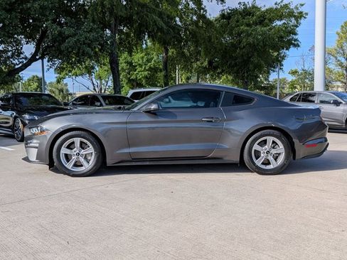 Used 2020 Ford Mustang Coupe RWD image 9