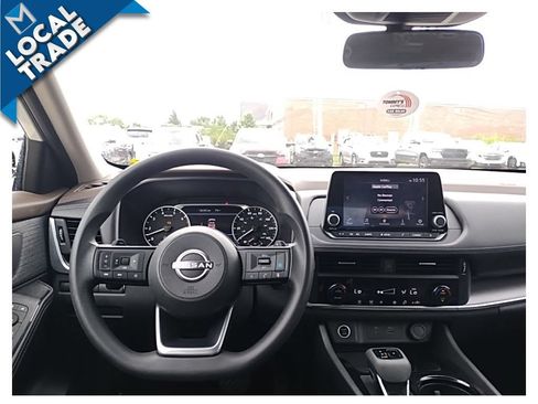 Used 2023 Nissan Rogue SV FWD image 9