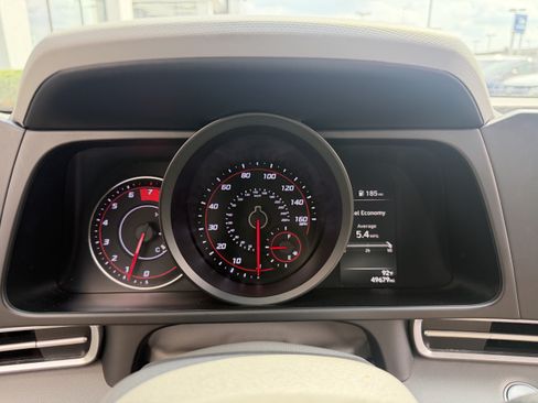 Certified 2022 Hyundai Elantra SEL FWD image 31