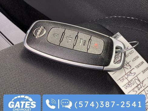 Used 2025 Nissan Sentra SV FWD image 28