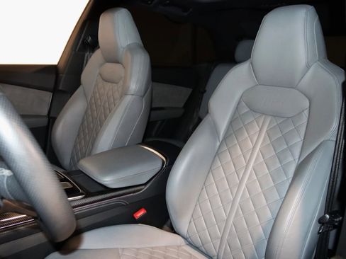 Used 2023 Audi SQ8 Prestige image 37