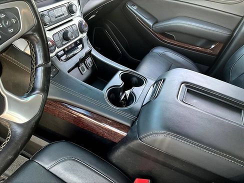 Used 2019 GMC Yukon XL SLT AWD/4WD image 20