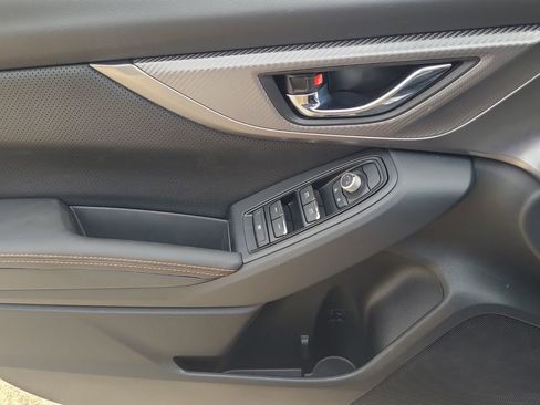 Used 2023 Subaru Crosstrek 2.5i Limited w/ Moonroof Package image 12