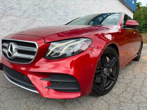 Used 2018 Mercedes-Benz E 300 image 2