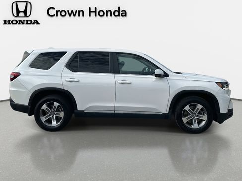 Used 2024 Honda Pilot EX-L image 6