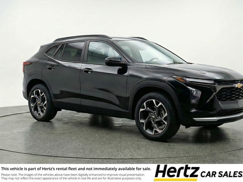 Used 2025 Chevrolet Trax LT w/ LT Convenience Package FWD image 1