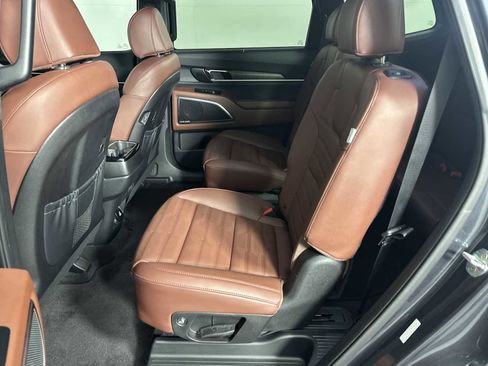 Used 2023 Kia Telluride SX Prestige AWD/4WD image 26