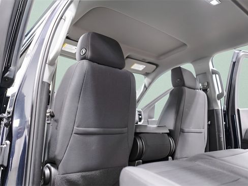 Used 2024 GMC Sierra 2500 SLE image 30