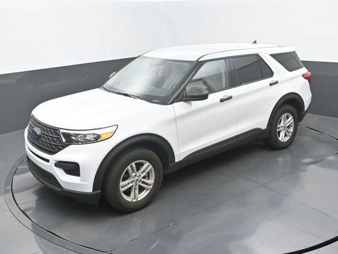 Used 2022 Ford Explorer 4WD w/ Class IV Trailer Tow Package image 16