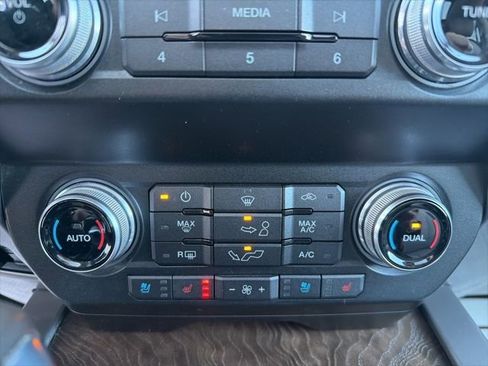 Used 2019 Ford F150 Limited w/ Trailer Tow Package image 34