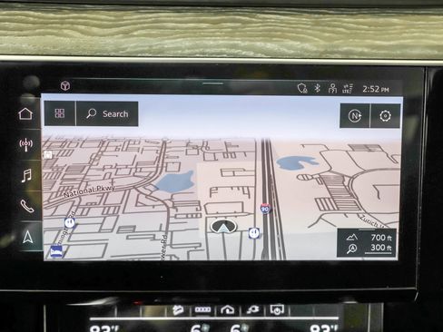 Used 2021 Audi e-tron Premium w/ Convenience Plus Package image 10